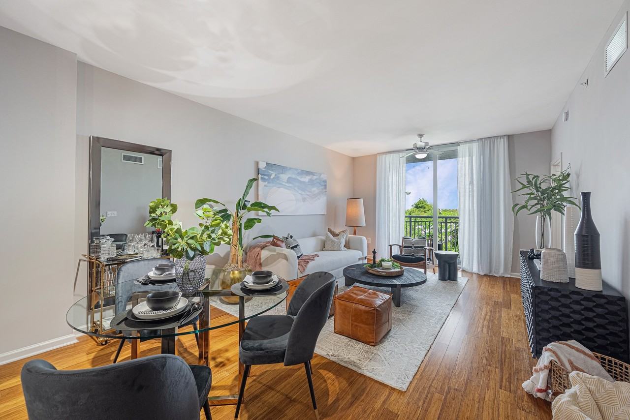 1640 Victoria Park - Photo 6 of 38