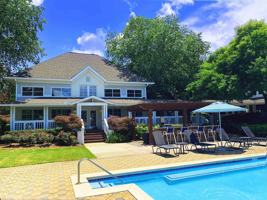 featured image of 1000 Shadowood Pkwy Se