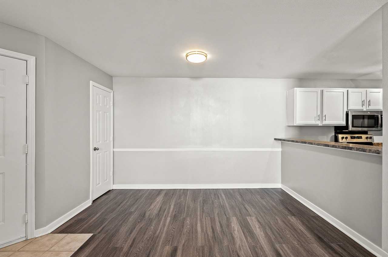 Ashford Place - Photo 5 of 23