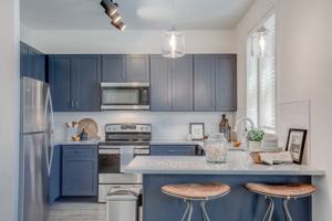 featured image of 345 Heatherden Ave