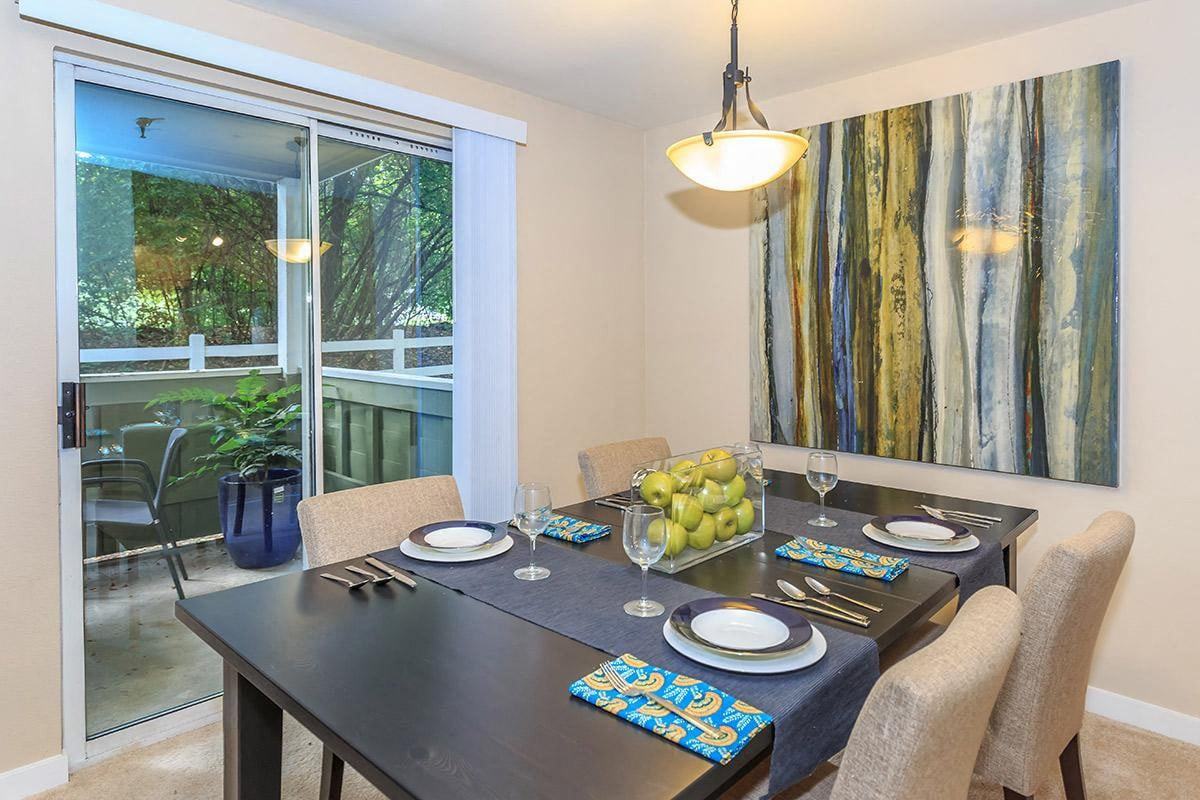 Peloton Apartments - Photo 5 of 29