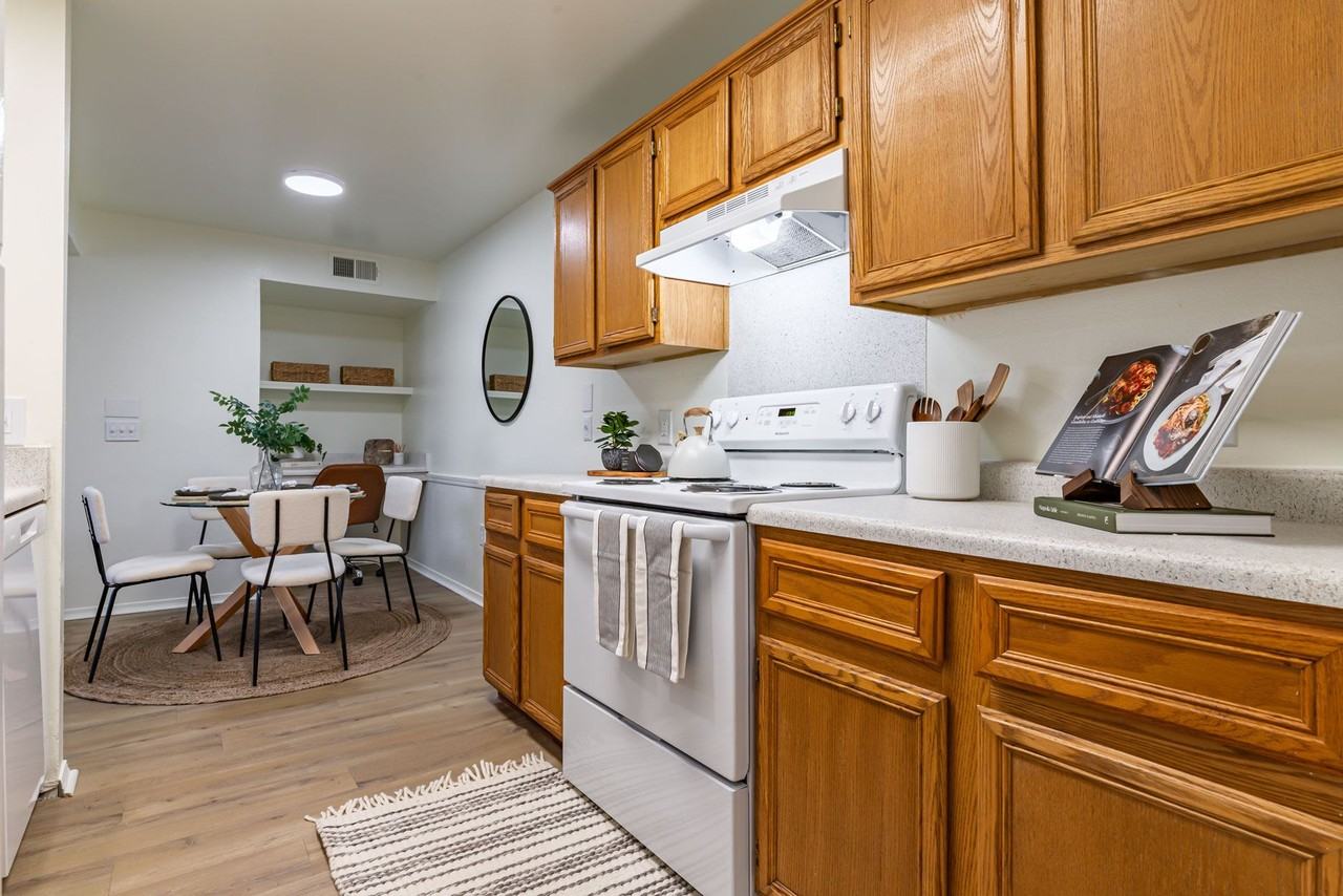 Revive Benton Apartments - Photo 2 of 28