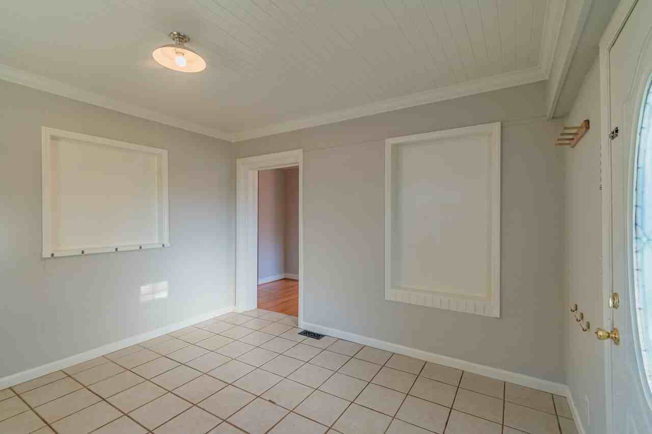 617 Greystone Rd - Photo 3 of 22