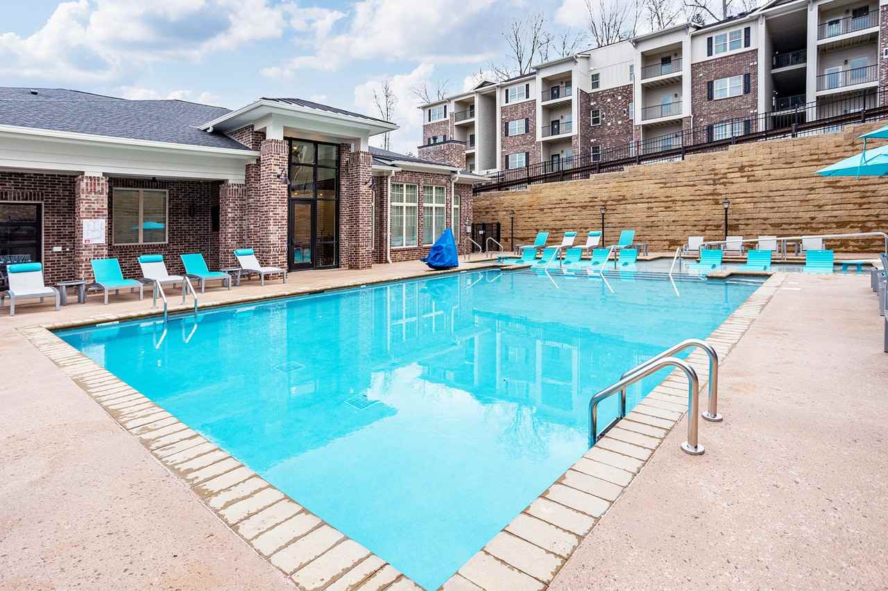 Farragut Junction Apartments - Photo 3 of 42