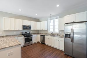 featured image of 445 Admiral St