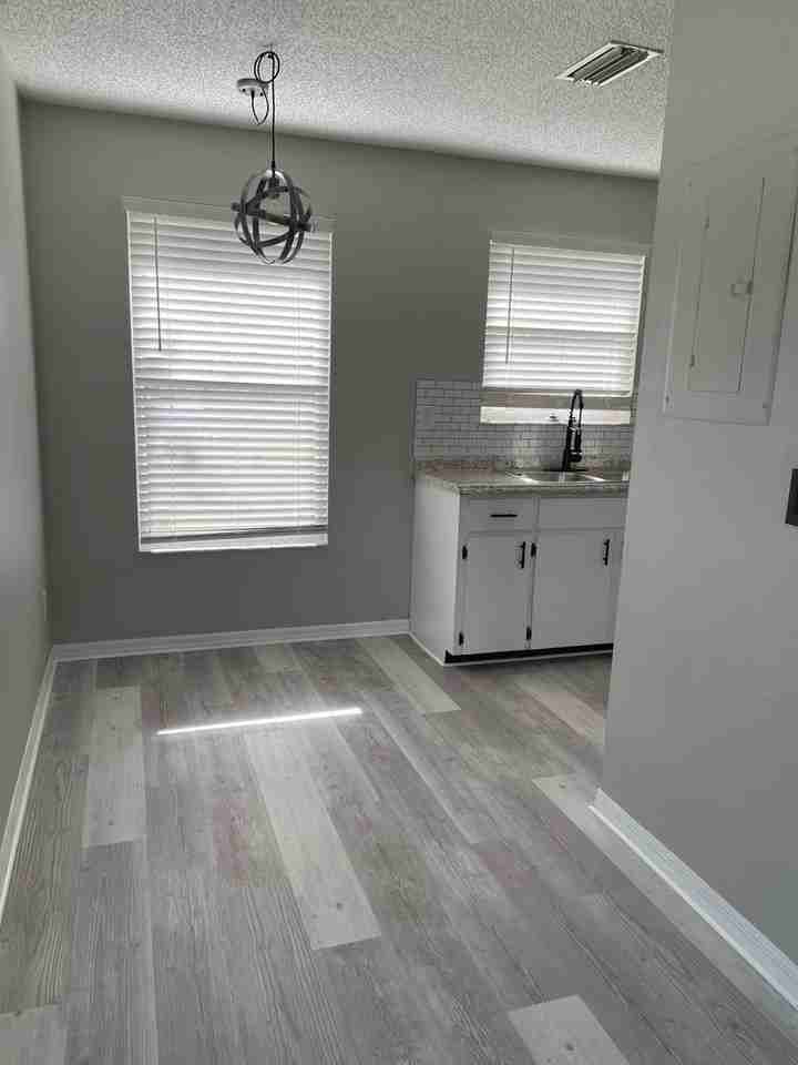 1745 6th Avenue - Photo 3 of 34