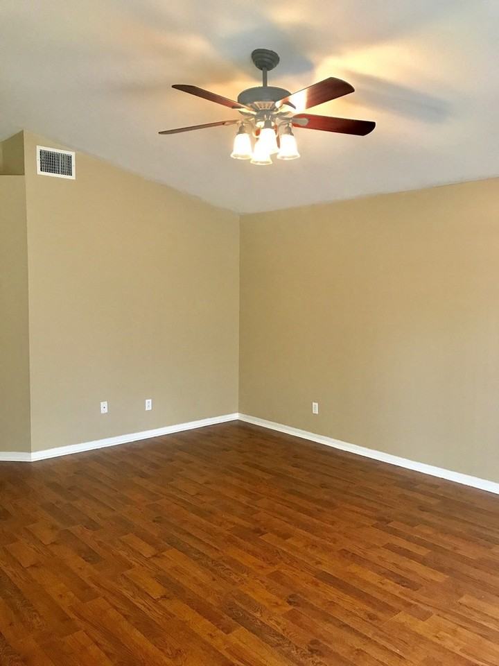 4617 Newbourne Way - Photo 6 of 27