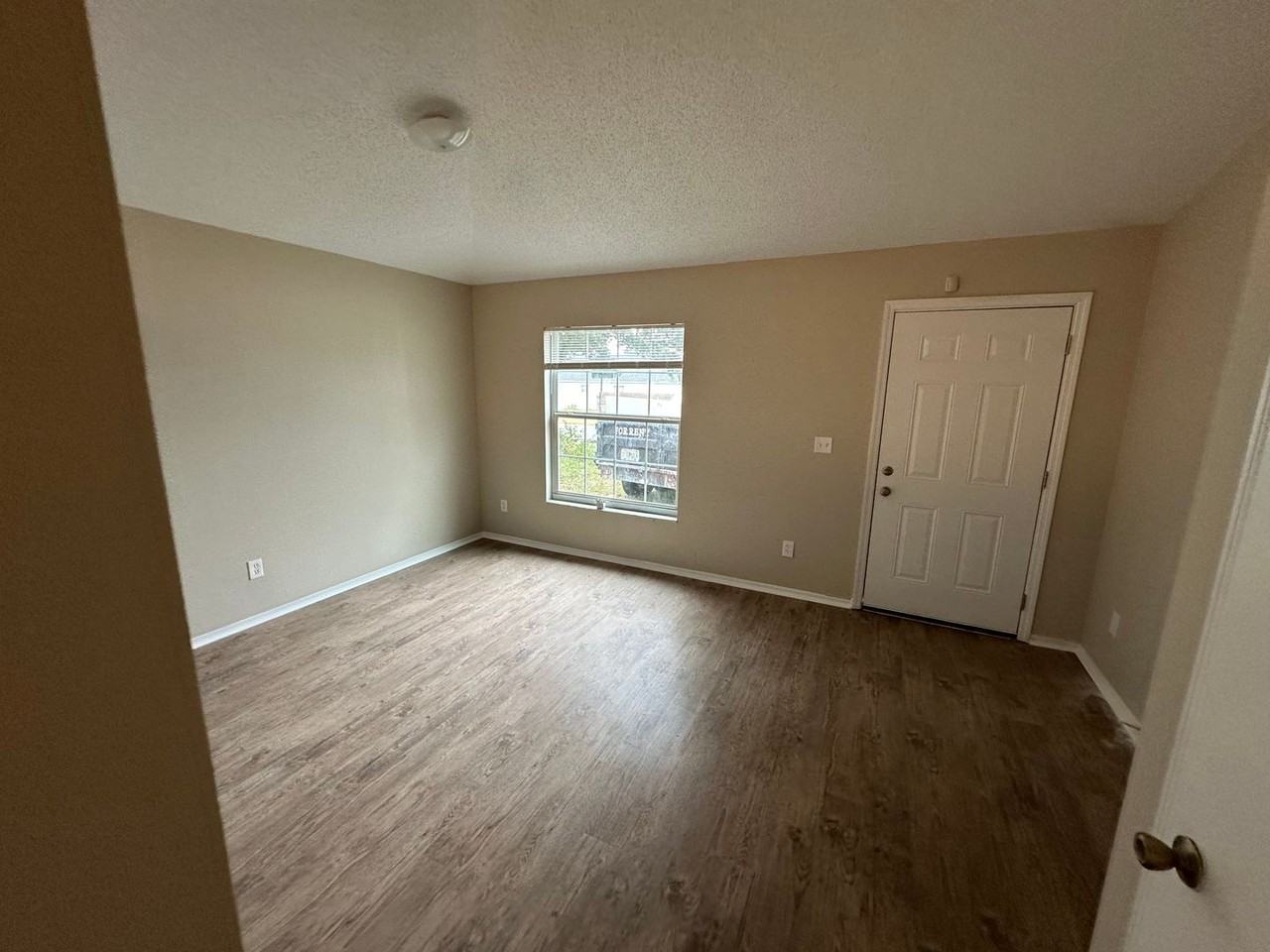 2019 Spruce Ridge Dr - Photo 4 of 6