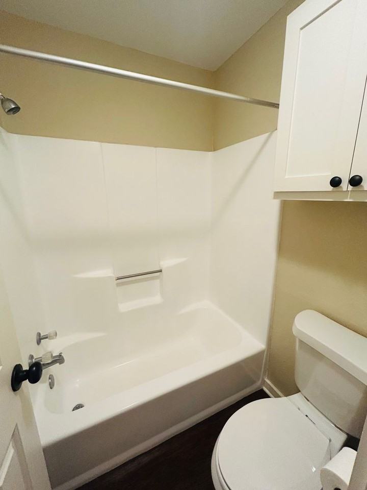 1303 Speight Ave - Photo 2 of 16