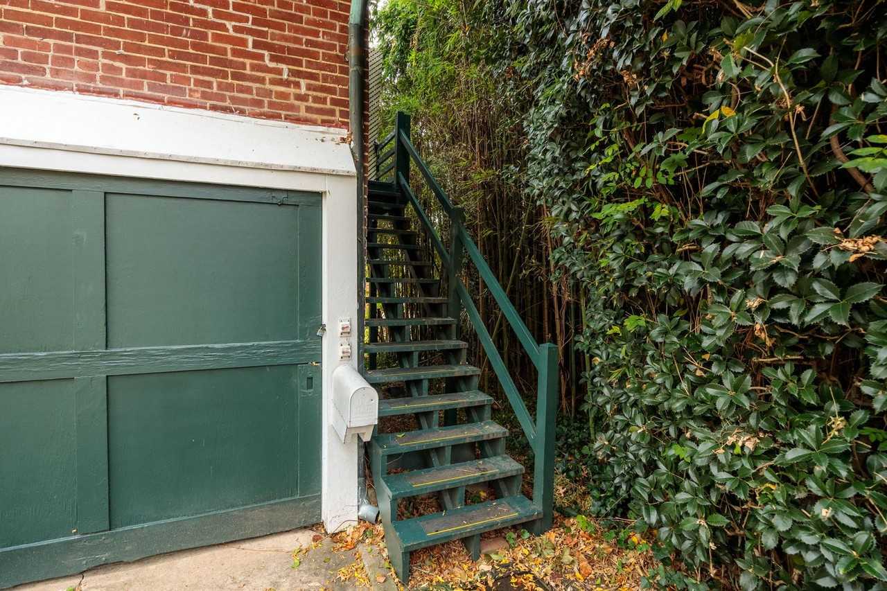 3503 Seminary Ave - Photo 5 of 26