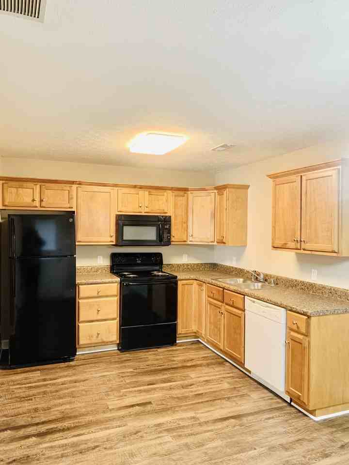 179 Enterprise Ct #109 - Photo 3 of 15