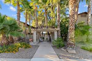 featured image of 90 W Yavapai St #9