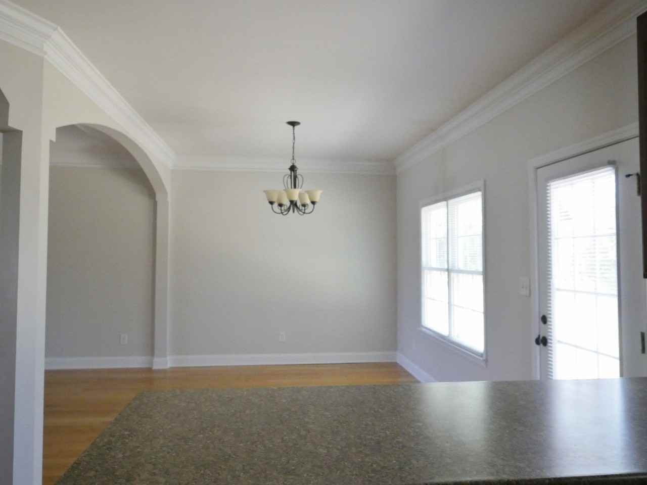 1610 Mayfair Dr #NA - Photo 3 of 14