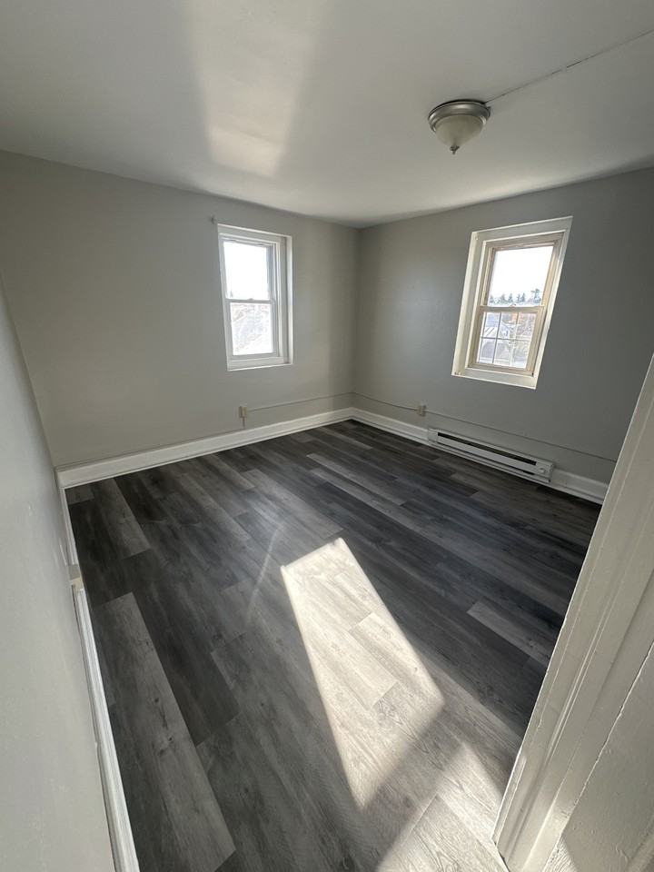 168 W Main St #3R - Photo 3 of 26