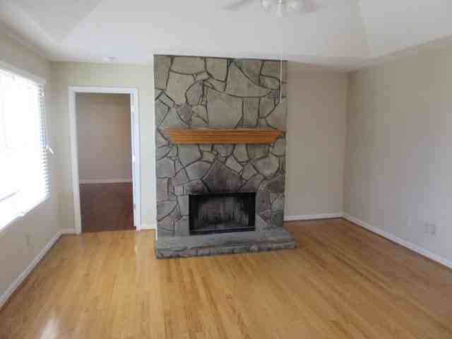 1124 Co Rd 437 - Photo 2 of 12