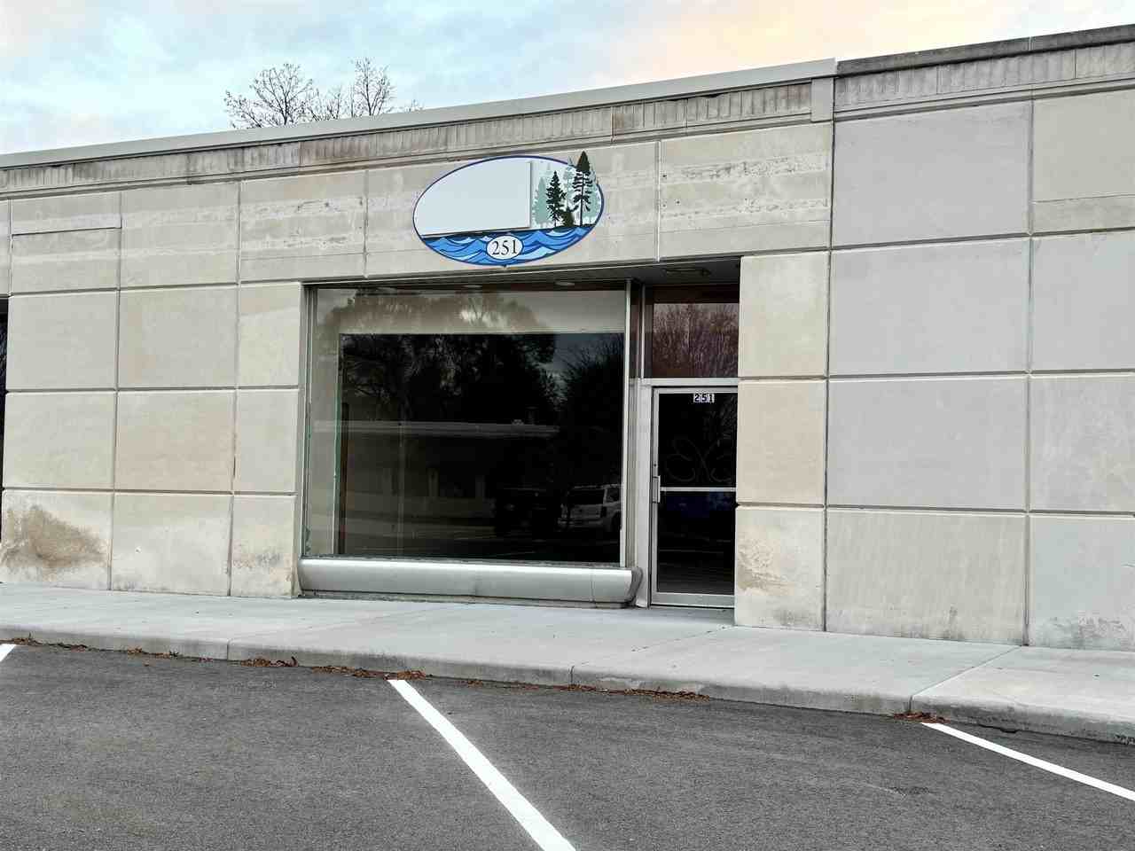 251 Market Ave - Photo 4 of 10