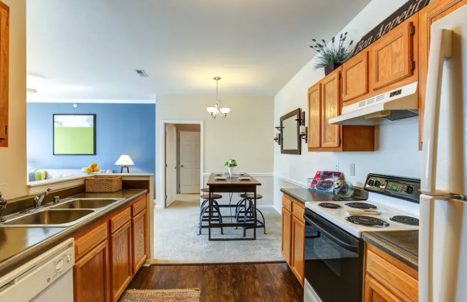 Charleston Pines Apartment Homes - Photo 2 of 12