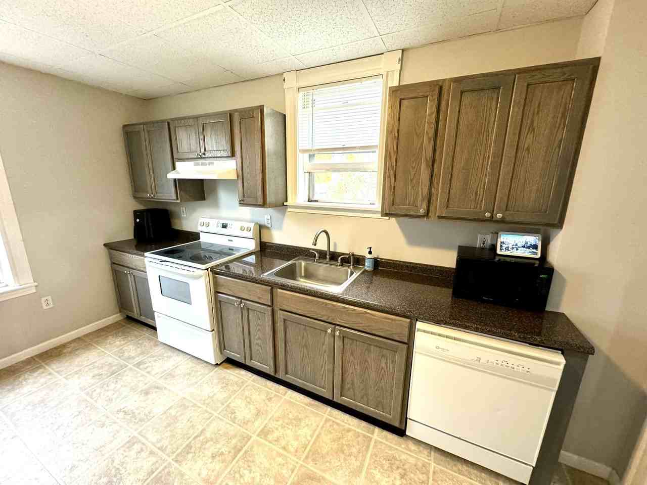 73 Stetson St #73 - Photo 6 of 16