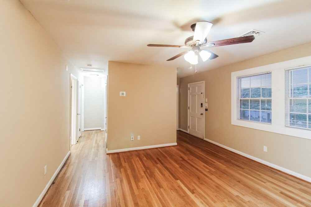 900 Creekdale Dr - Photo 3 of 16