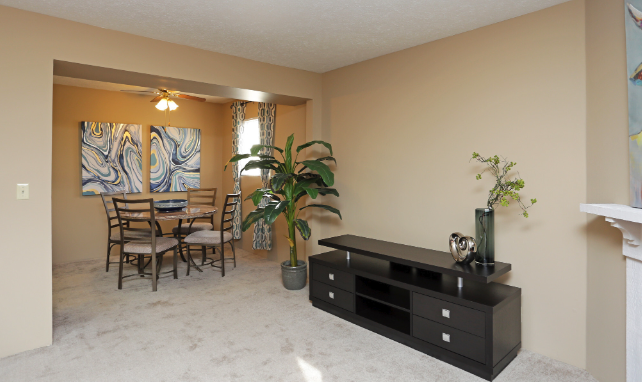 Fox Valley Apartments - Photo 5 of 12