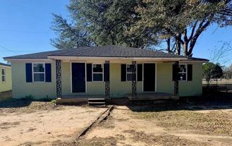 303 Flintside Ln - Photo 1 of 1