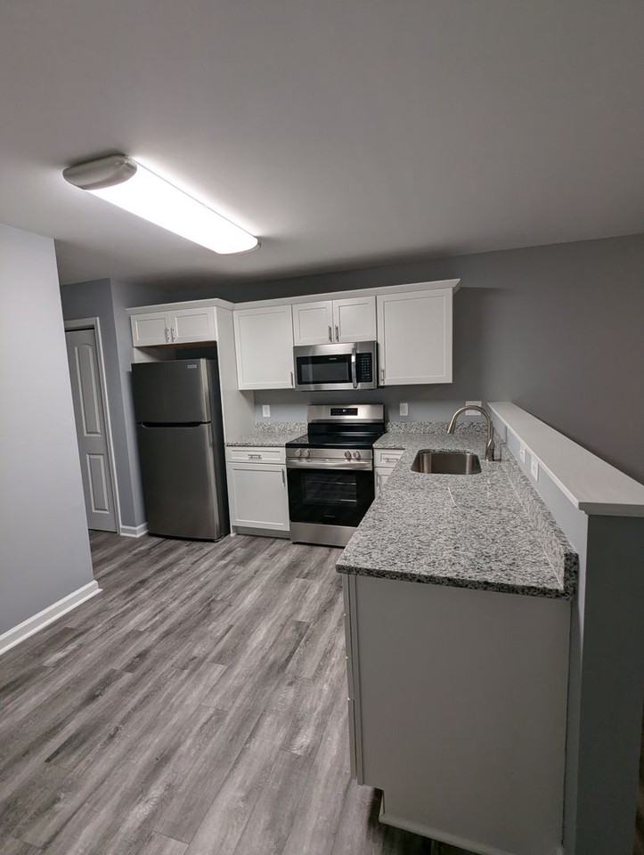 American Ave NE - Photo 6 of 14