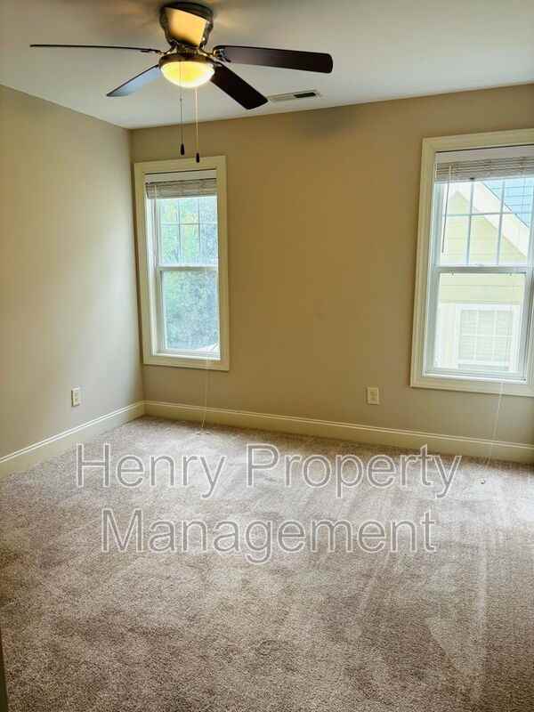 201 Thorndale Dr - Photo 7 of 15