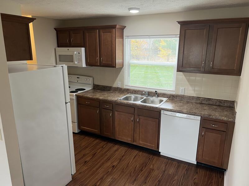 932 Dawn Ct - Photo 6 of 10