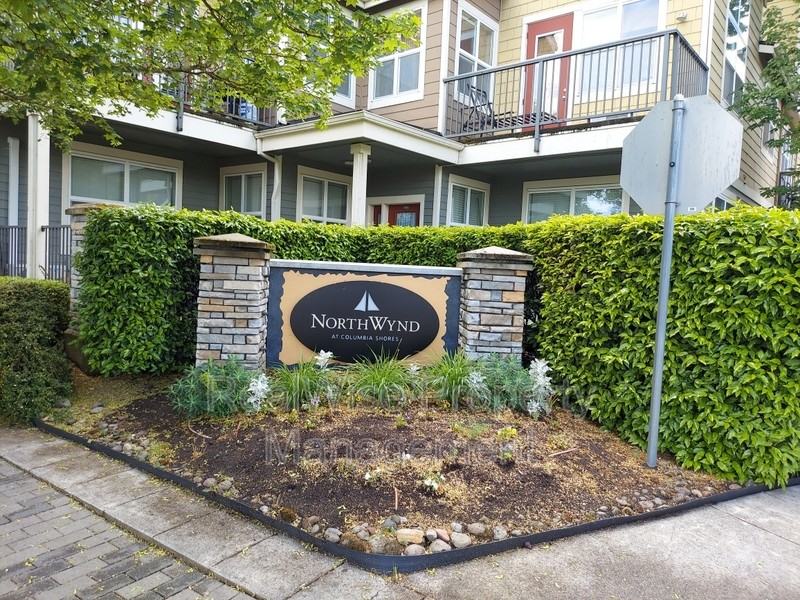 1717 Se Cutter Ln - Photo 2 of 27