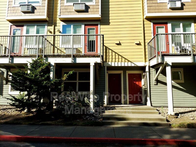 1717 Se Cutter Ln - Photo 3 of 27