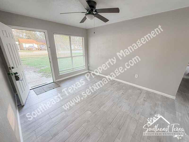 620 Smelker St - Photo 4 of 14