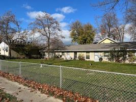 featured image of 1135 Lost Nation Rd