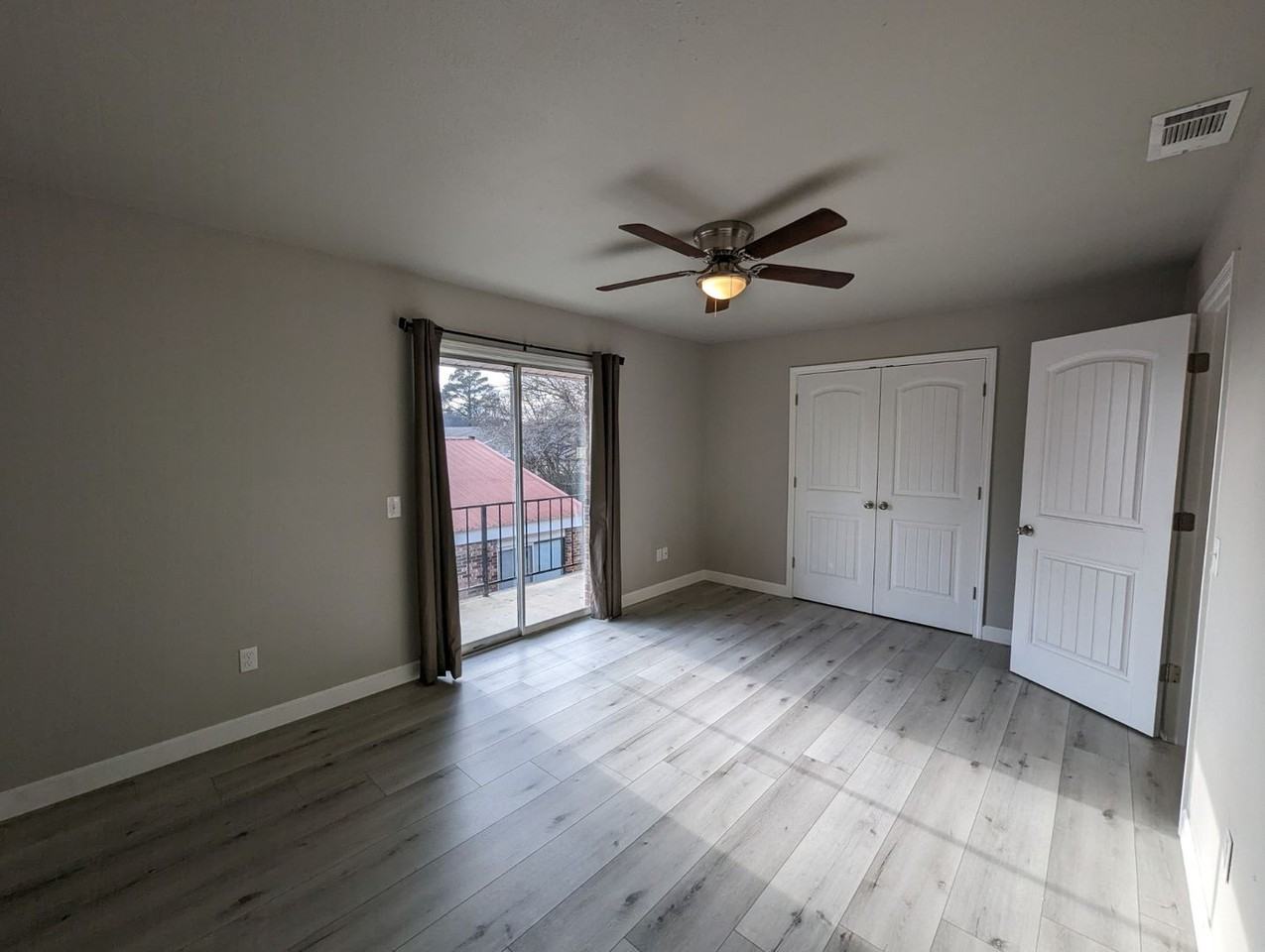 591 East Boswell Street - Photo 2 of 8