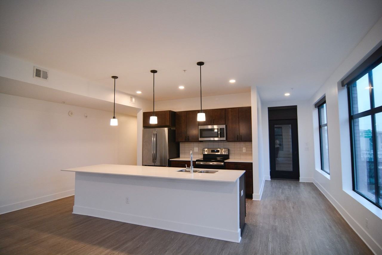 Capitol Place Apartments - Photo 2 of 25