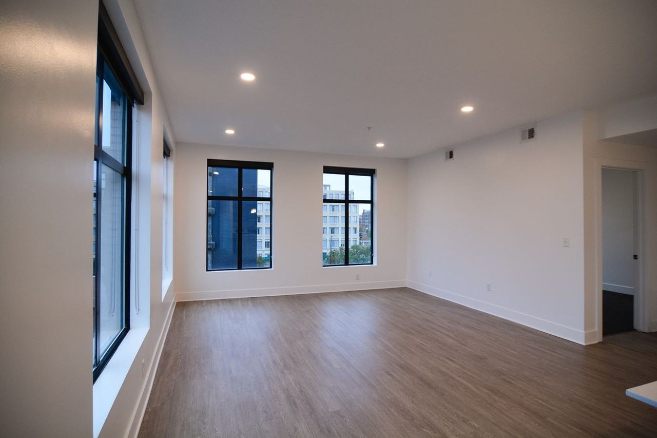 Capitol Place Apartments - Photo 3 of 25