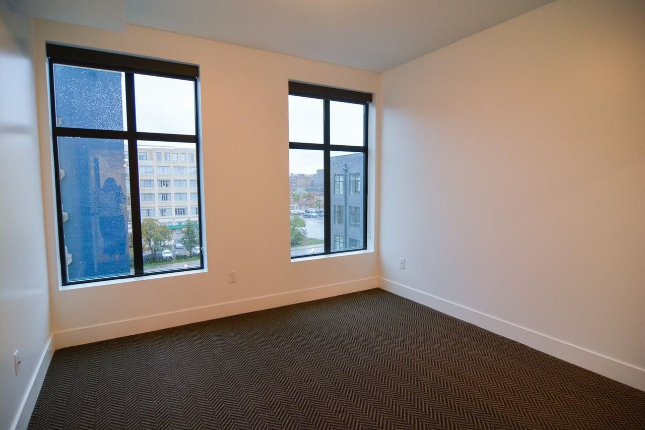 Capitol Place Apartments - Photo 4 of 25