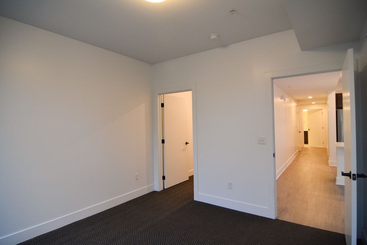 Capitol Place Apartments - Photo 7 of 25