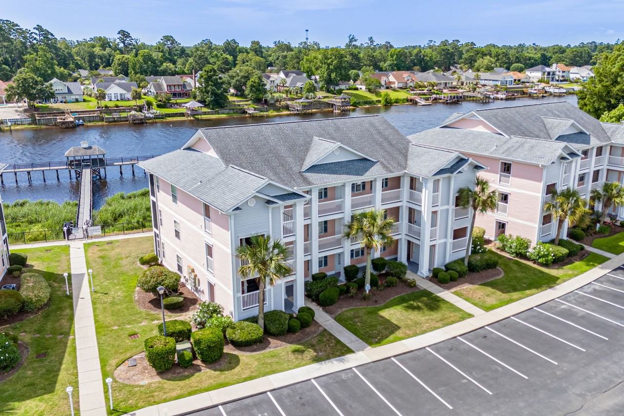 610 Waterway Village Blvd - Photo 3 of 50