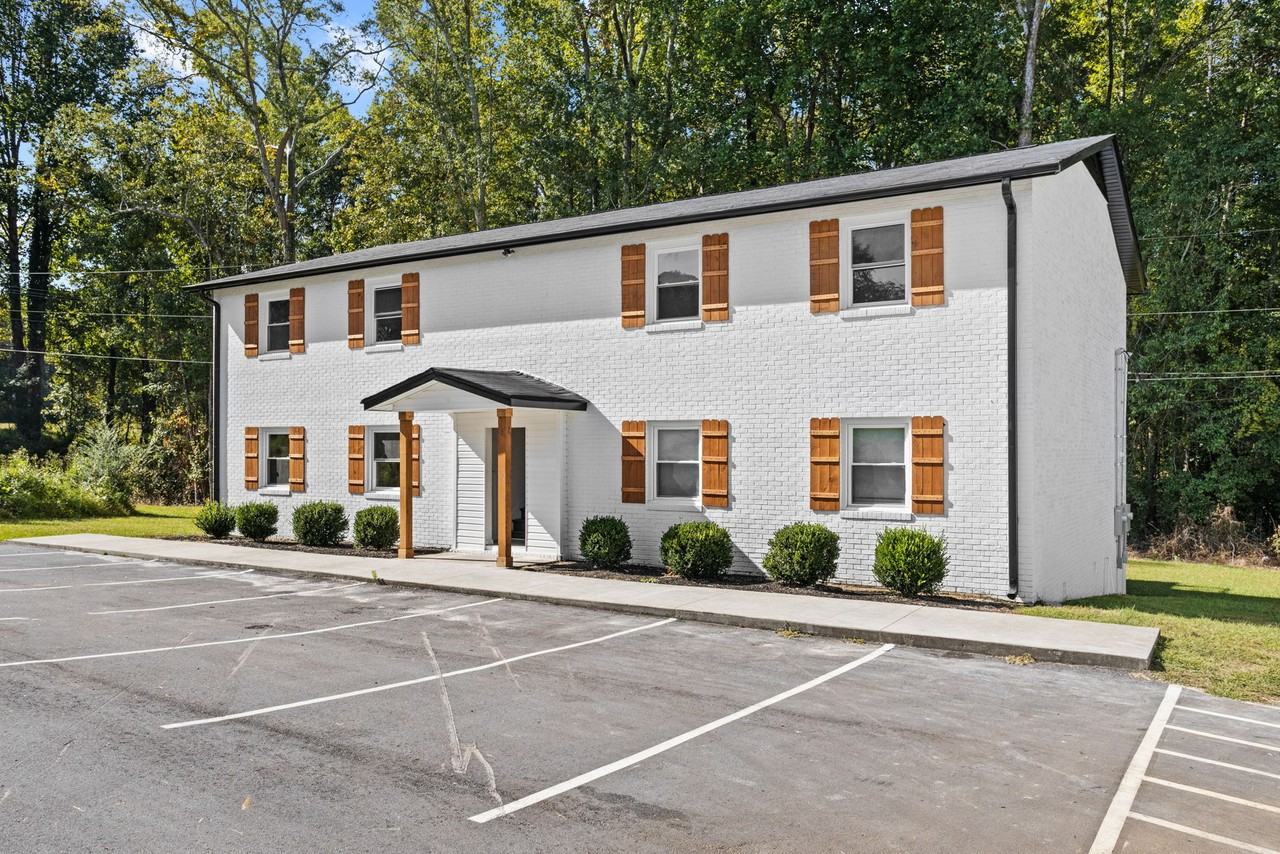 110 - 118 Greenforest Circle - Photo 2 of 24