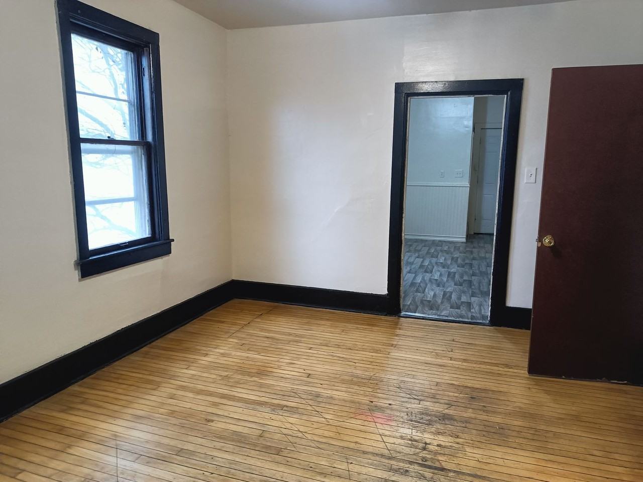 1862 N 13th St - Photo 6 of 8