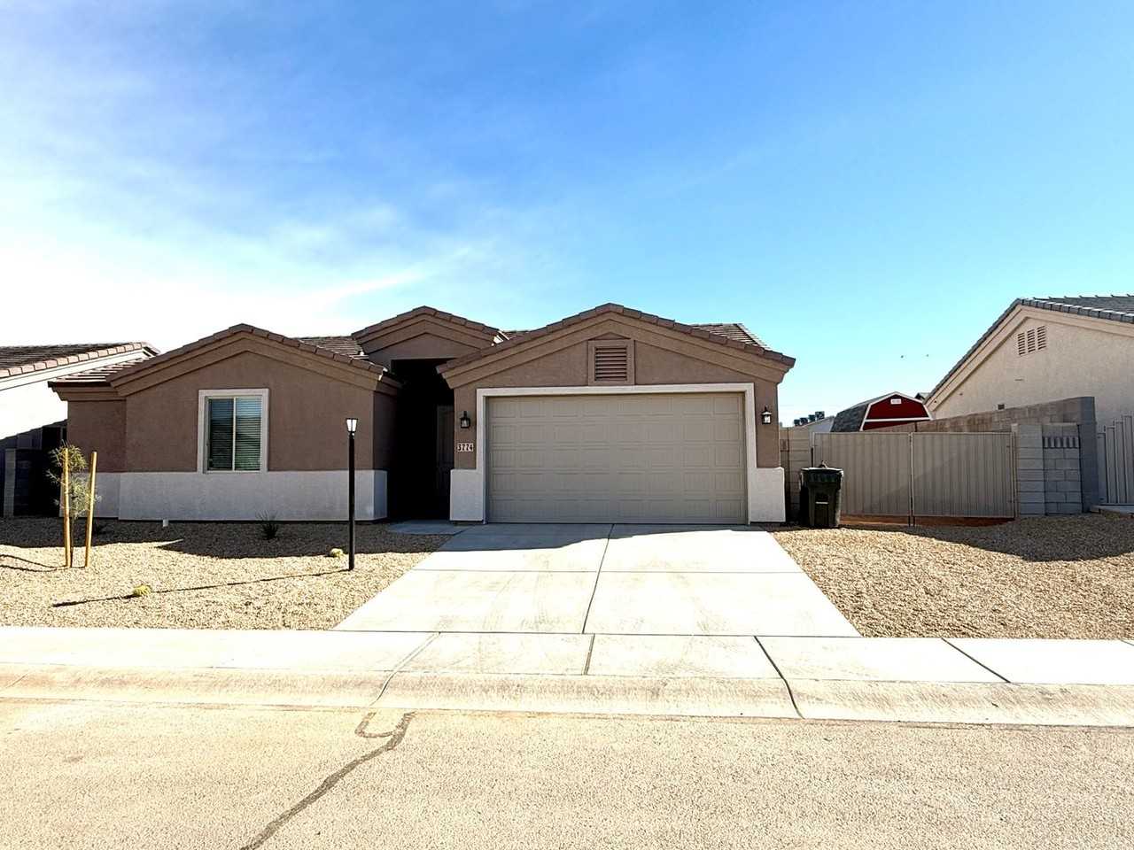 3774 Meadowbrook Ln - Photo 2 of 30