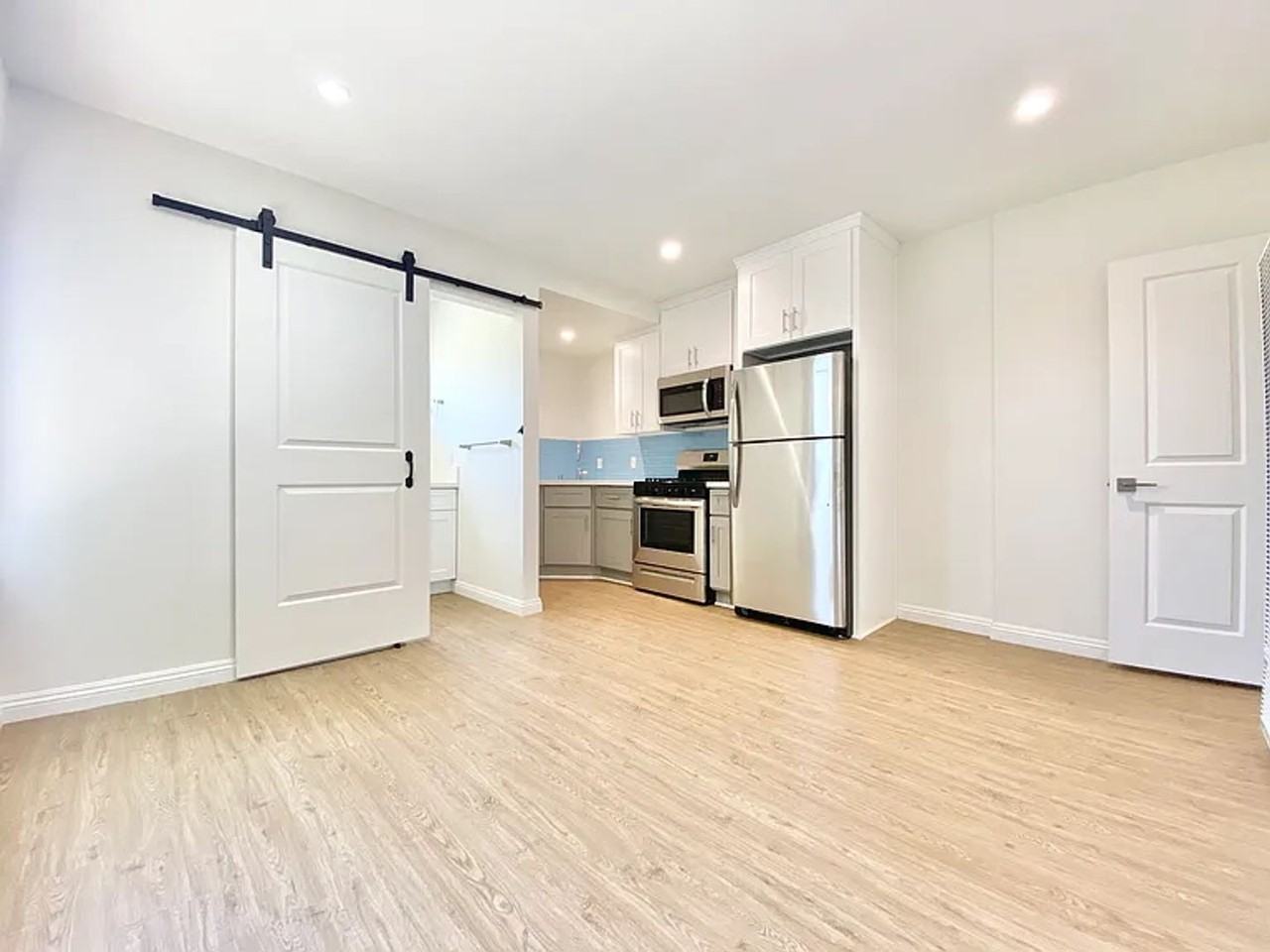 3960 S. Inglewood Blvd. - Photo 3 of 13