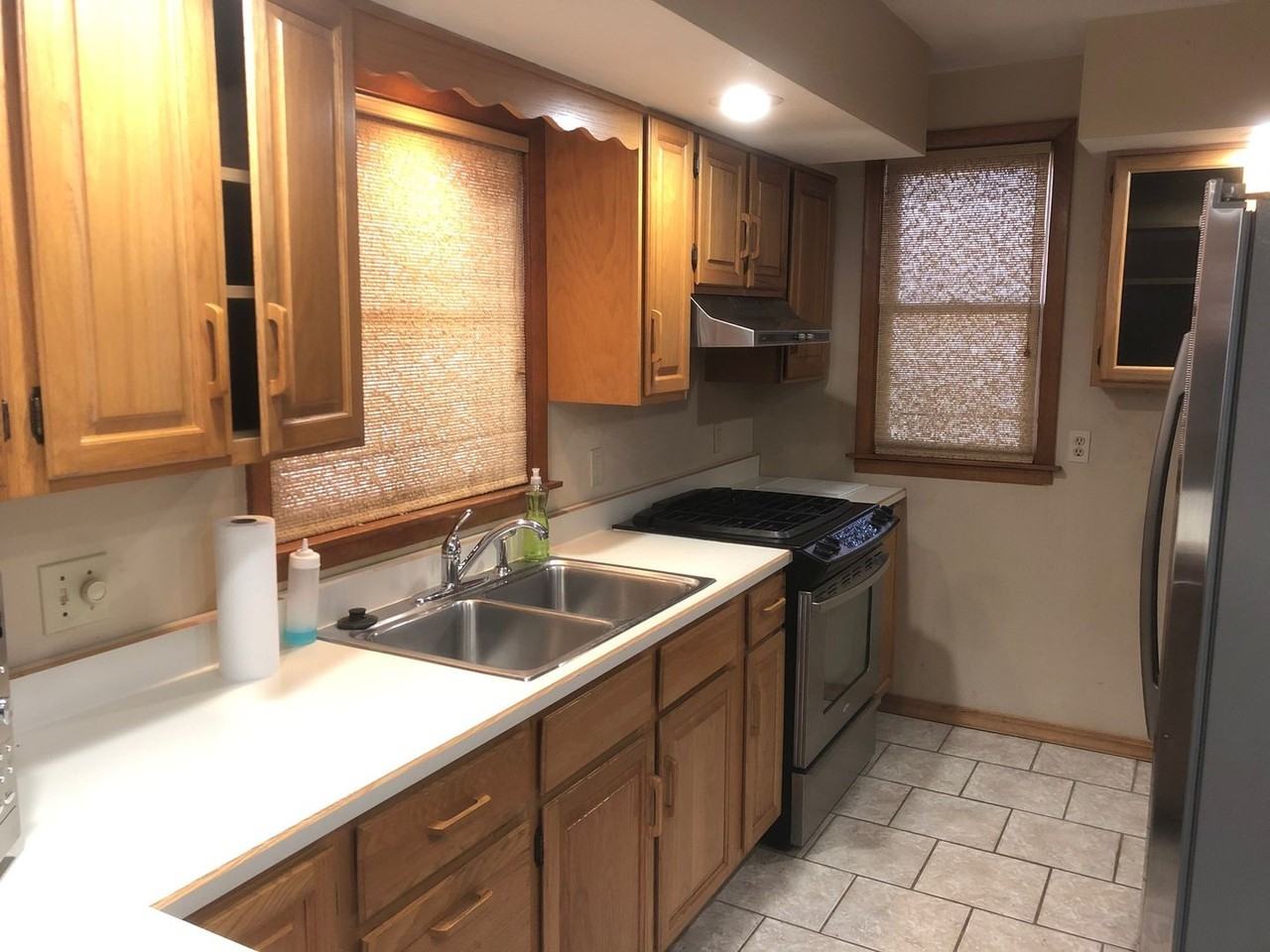 32 University Ct - Photo 7 of 13