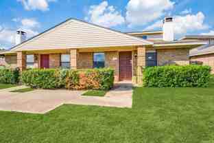 2438 W Northgate Dr - Photo 1 of 1