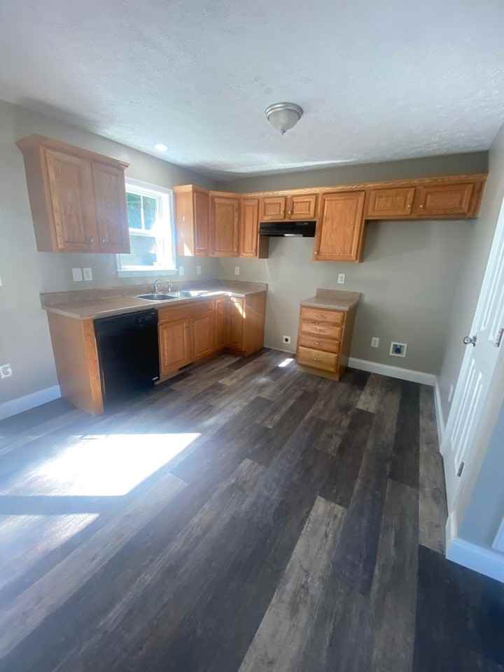 1240 Jessica Loop - Photo 3 of 19