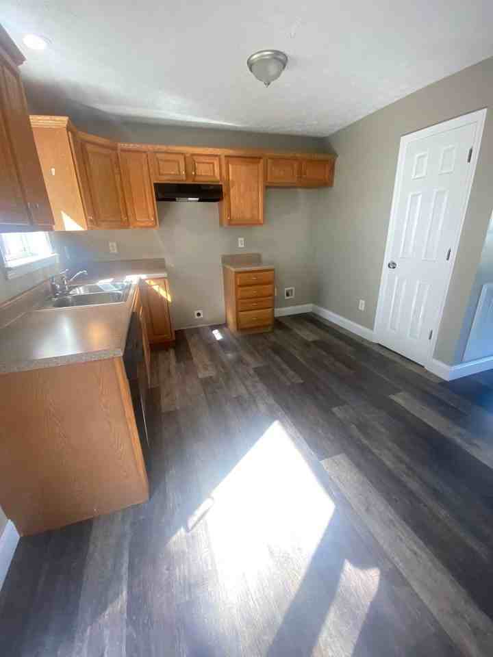 1240 Jessica Loop - Photo 4 of 19