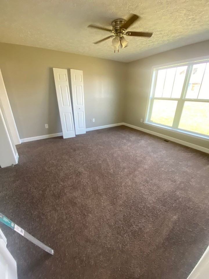 1240 Jessica Loop - Photo 5 of 19