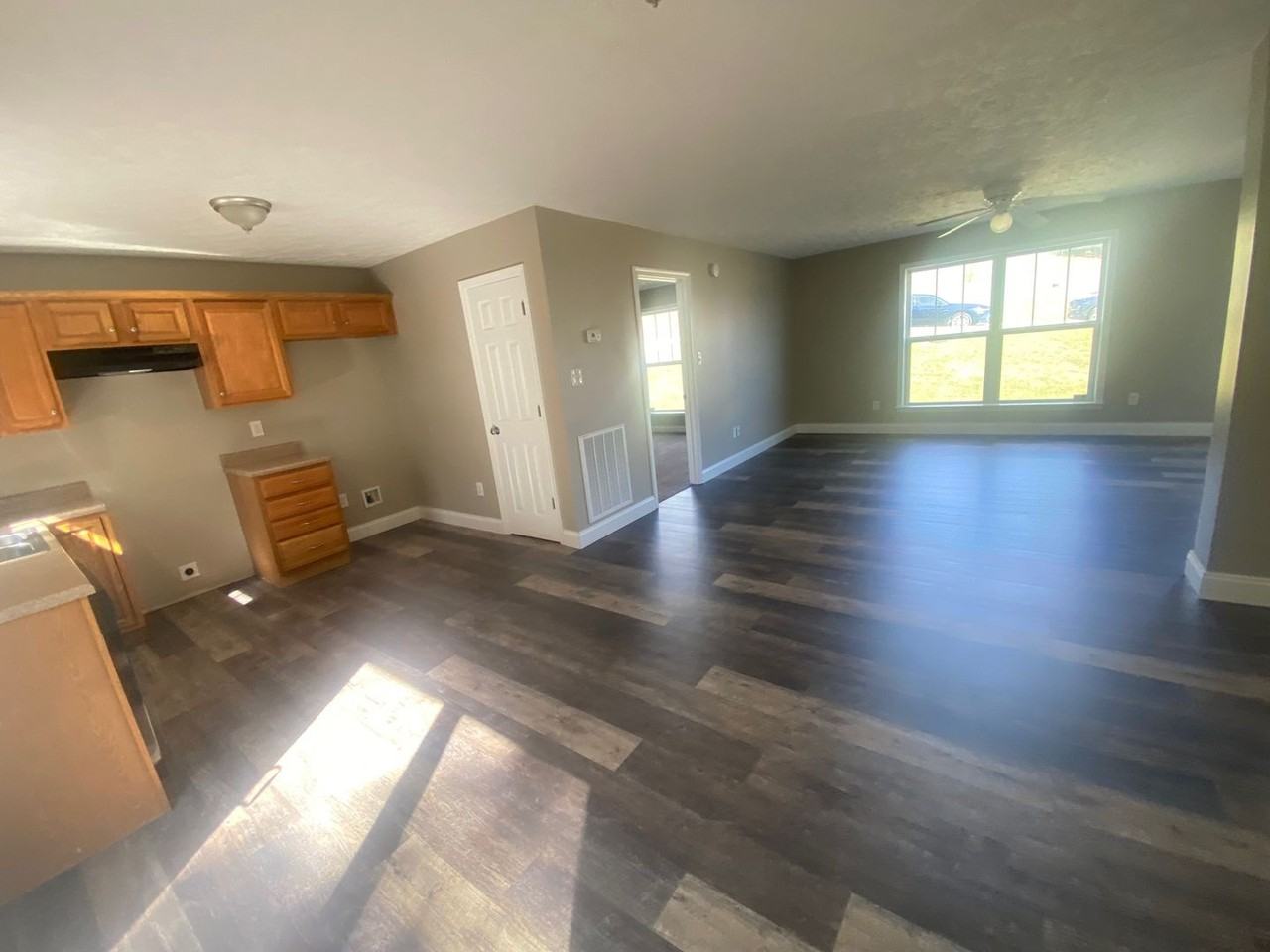 1240 Jessica Loop - Photo 6 of 19