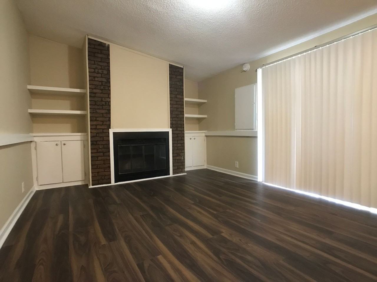 111 Cedarbrook Dr - Photo 5 of 17