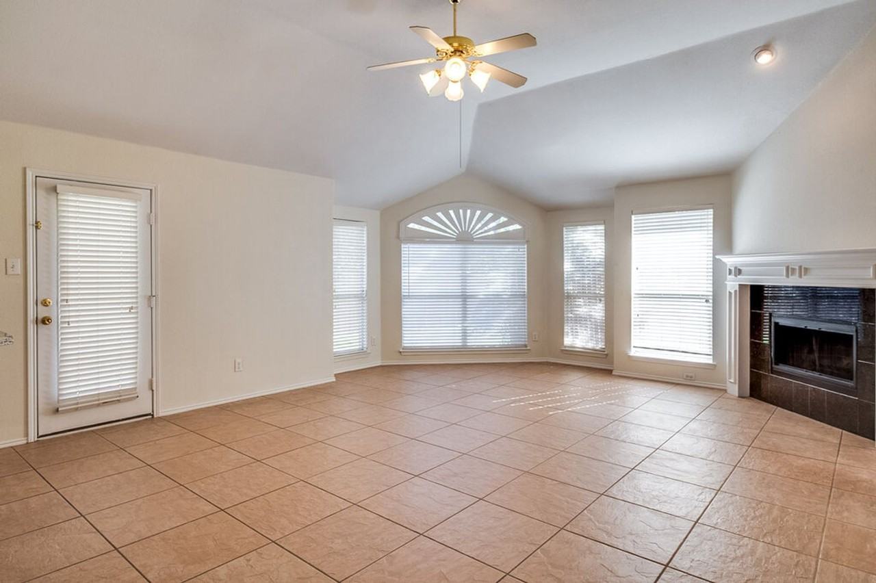 1304 Meredith Drive - Photo 7 of 28